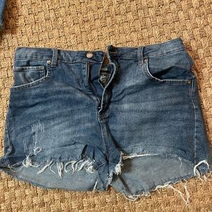 dark wash jeans raw hem